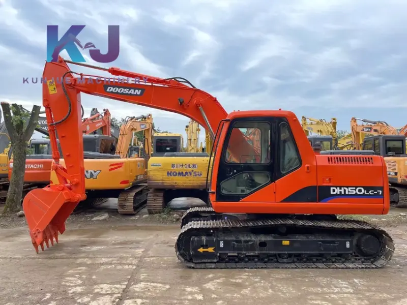 90% новый оригинальный южнокорейский экскаватор Doosan DH150-7 на продажу