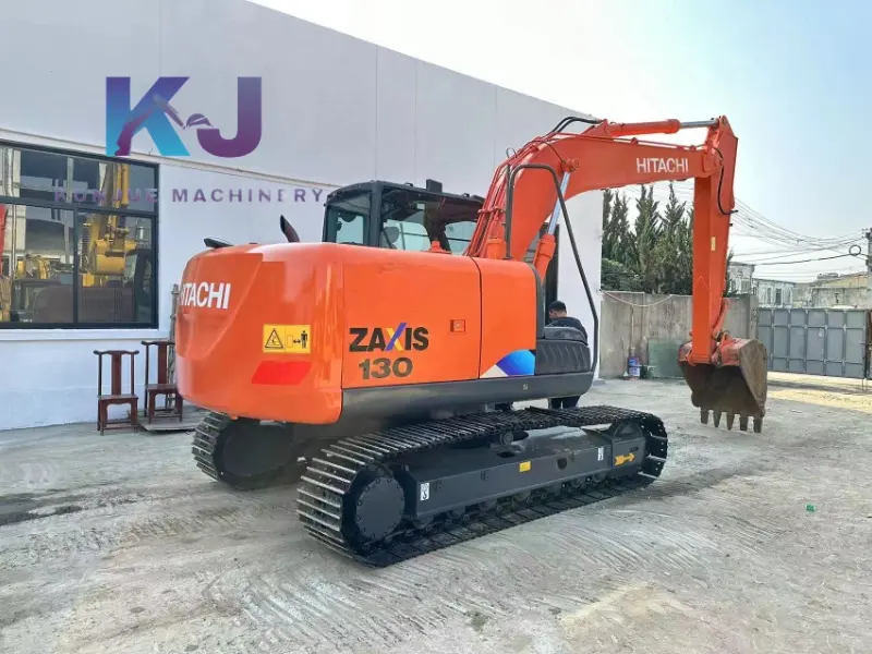 حفارة هيتاشي Zaxis 130-5A زاحفة هيدروليكية مستعملة للبيع