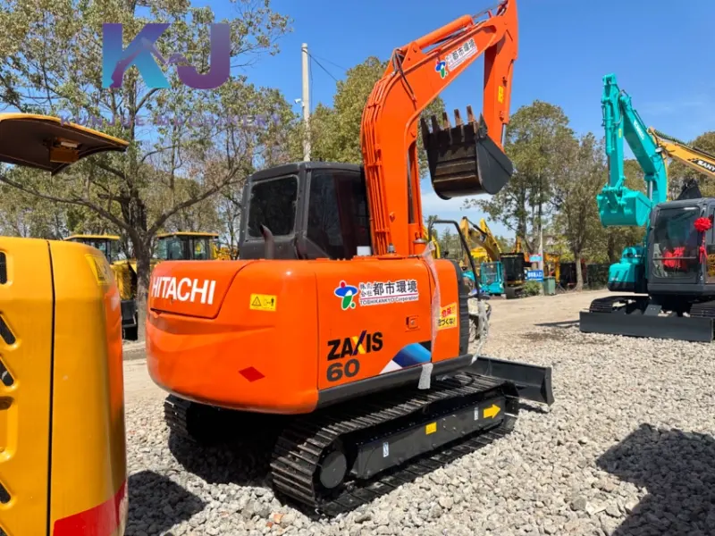 Miniexcavadora Hitachi ZX60 de segunda mano en Japón