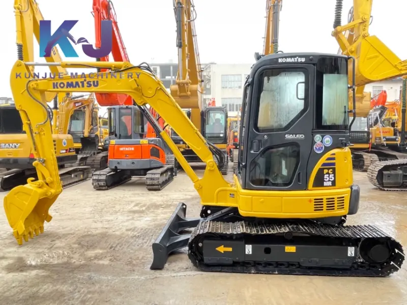 Komatsu PC55MR Excavadora hidráulica pequeña usada Suministro global