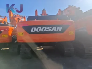 Escavadeira doosan360 novinha em folha 